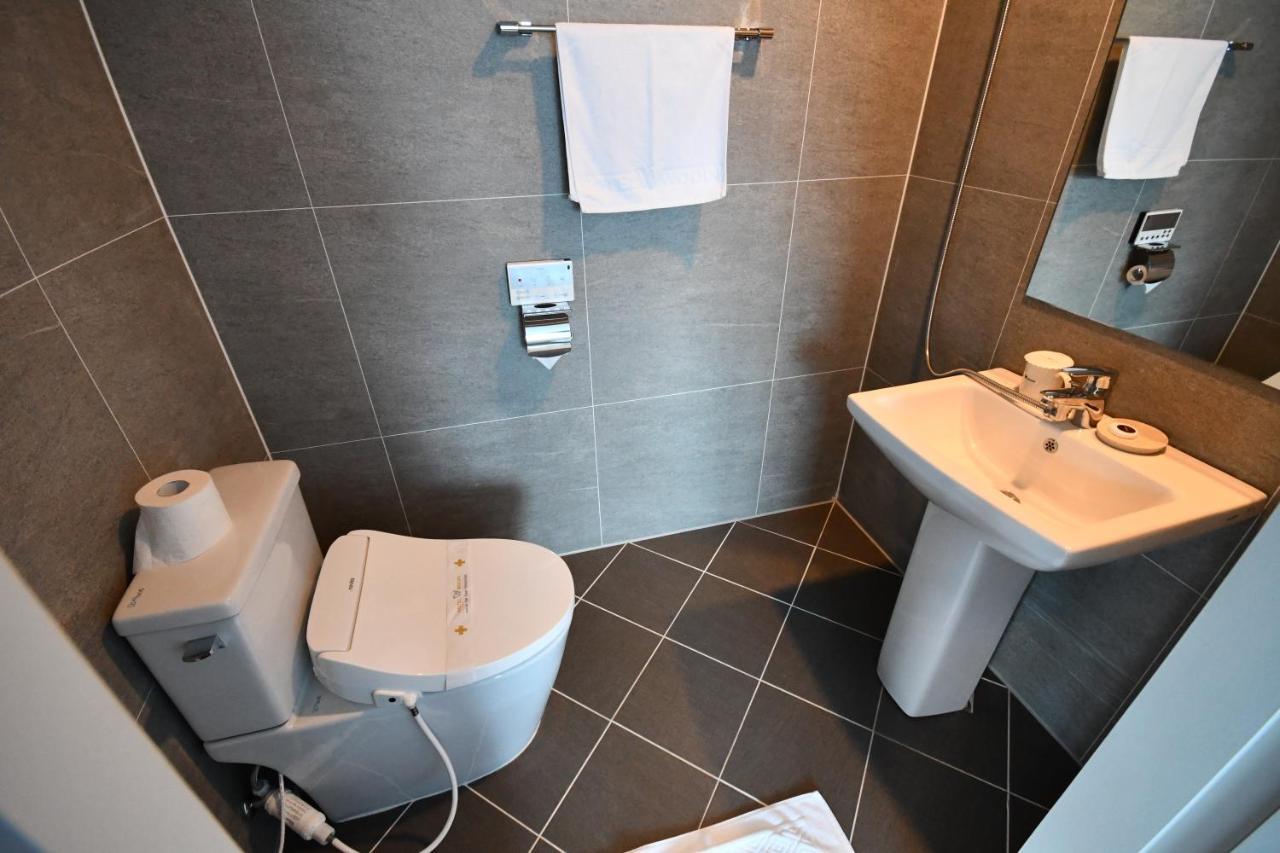 Hotel Wooin Мокпо Екстериор снимка
