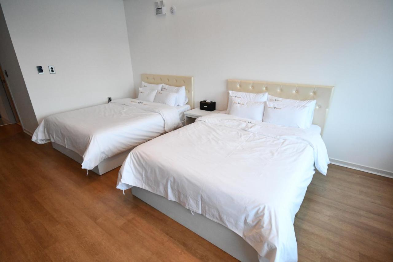 Hotel Wooin Мокпо Екстериор снимка